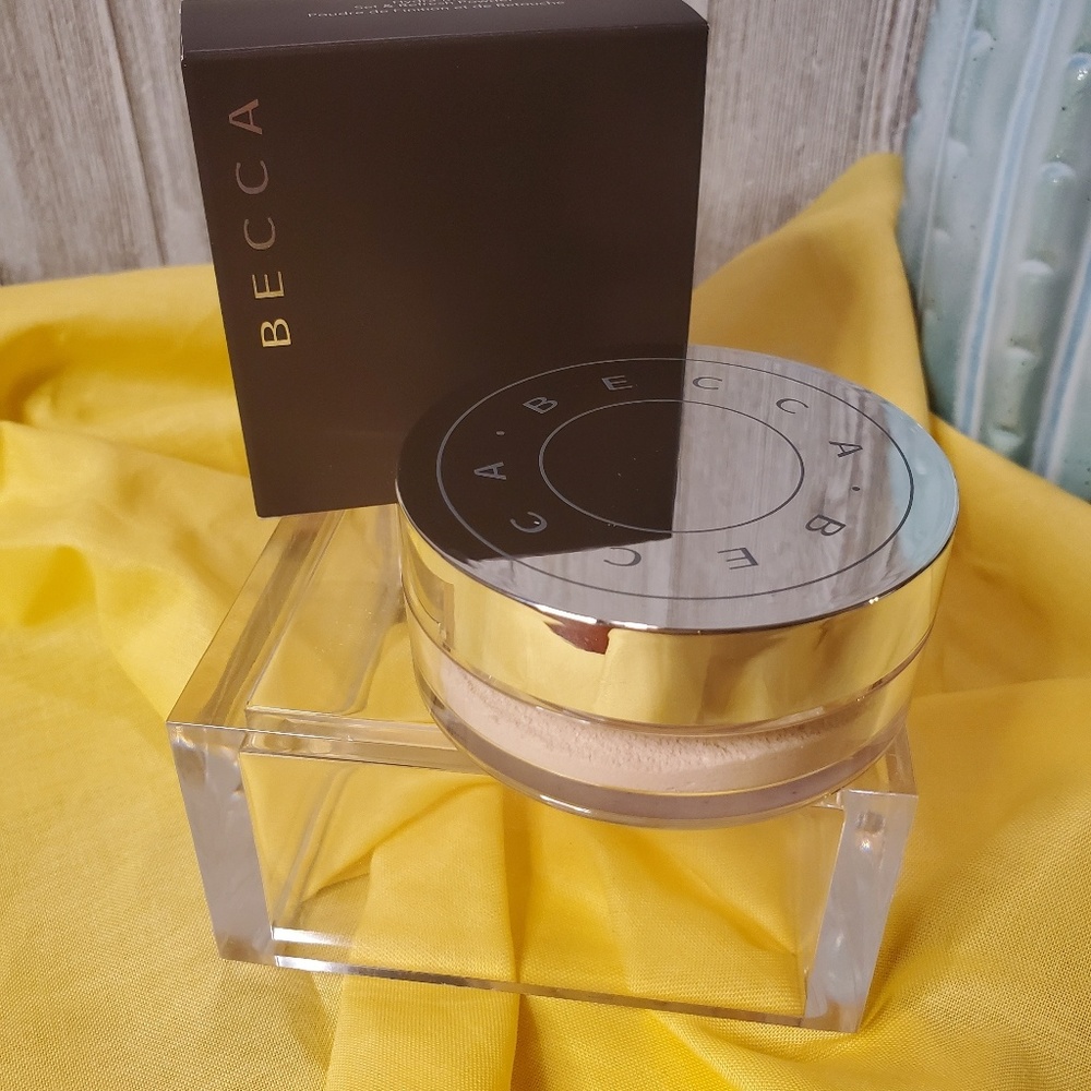 Becca Hydra-Mist & Refresh Powder